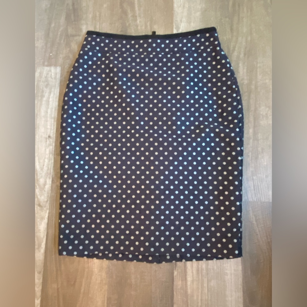 2P Ann Taylor Navy/ White Polka Dot Pencil Skirt